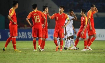 塞蒂恩刚从国安下课就官宣执教欧冠豪门!同时邀请张源和张玉宁入队留洋,古加意外领衔