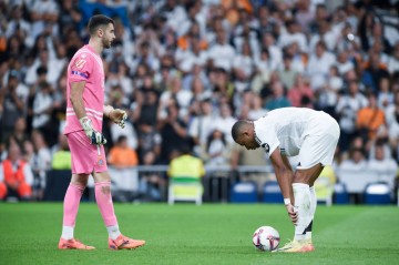 姆巴佩的现世报:两年前为钱摆皇马一道,如今踢球踢出精神问题