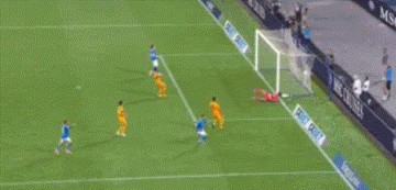 3-2,28岁曼联旧将麦克托米奈妙传,56岁孔蒂率队4连胜排意甲第一