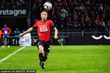 多特蒙德21岁天才后卫转会法甲!750万欧元,斯特拉斯堡的野心来了