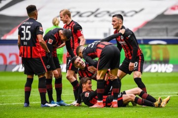 德甲强弱对话!法兰克福主场迎战柏林联合,降级区球队能否绝境求生?