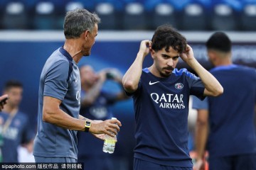 法甲新赛季第一轮:巴黎圣日耳曼为何无缘最佳阵容?