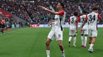 纽卡拒11亿英镑报价,利物浦继续寻找前锋解决方案