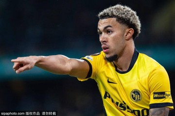 倒钩绝平+11场8球!23岁阿根廷神锋逆袭,从韧带撕裂到法甲射手王