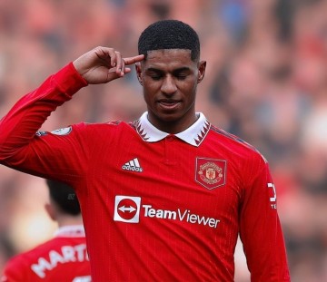 拉什福德太过分!曝前曼联太子主动配合压价,降薪租借也要去巴萨