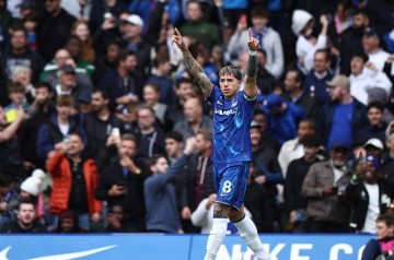 赛前列队欢迎,赛中痛下杀手!切尔西3-1利物浦,终结不胜魔咒!