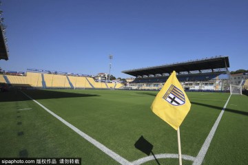 尤文边卫坎比亚索遭禁赛2场!意甲首轮红牌背后的战术思考与影响