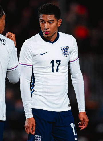 英超夏窗风暴:1.18亿镑终极报价、师徒连环劫与天才兄弟的德甲之路