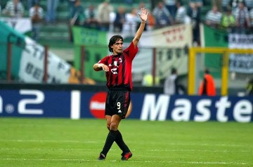 【资料】AC米兰2004-2005赛季意大利超级杯夺冠,欧冠小组赛3连胜