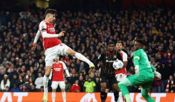 论资励该阿森纳了,大巴黎近几个赛季欧冠表现上升明显,给他们一个欧冠决赛机会是最佳选择