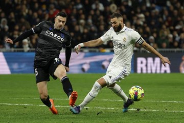 西甲强强对话!皇马主场争冠冲刺,皇家社会客场逆袭挑战