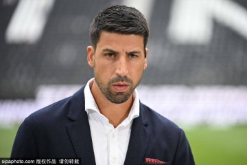 博尼法斯的逆袭:从米兰失利到不莱梅新生,德甲联赛的魅力无可抵挡!