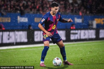 巴萨备战塞维利亚:榜首之争与信心重建的双重挑战