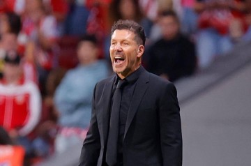 6万人沸腾!西蒙尼带队狂飙:儿子助攻,西甲4场10分,闯进前4