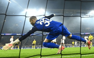 多纳鲁马,撤了!巴黎火速补位!法甲最佳门将舍瓦里耶入替